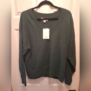 Women's Green Sweater